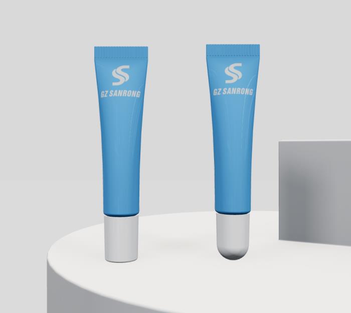 World's 3D Promo: Kiss Your Lips With Every Application